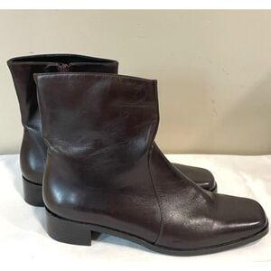 Etienne Aigner Oradell LEATHER Brown/Red Boots Women's Size 8